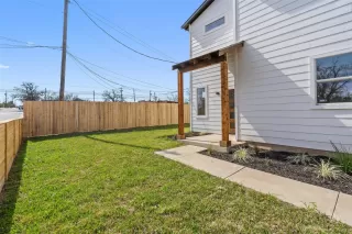 Photo #3: 5064101 Listing