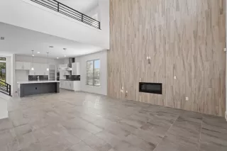 Photo #6: 5103470 Listing