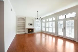 Photo #3: 5138635 Listing