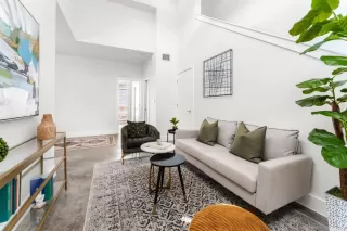 Photo #5: 5150795 Listing 