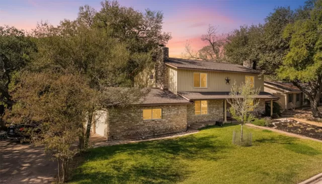 MLS: 5189999 Condo For Sale