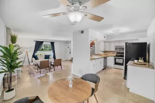 Photo #6: 5189999 Listing 