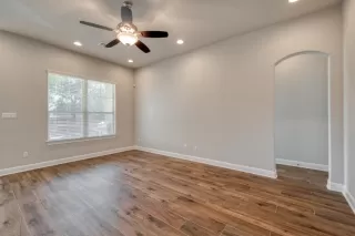 Photo #5: 5205711 Listing 