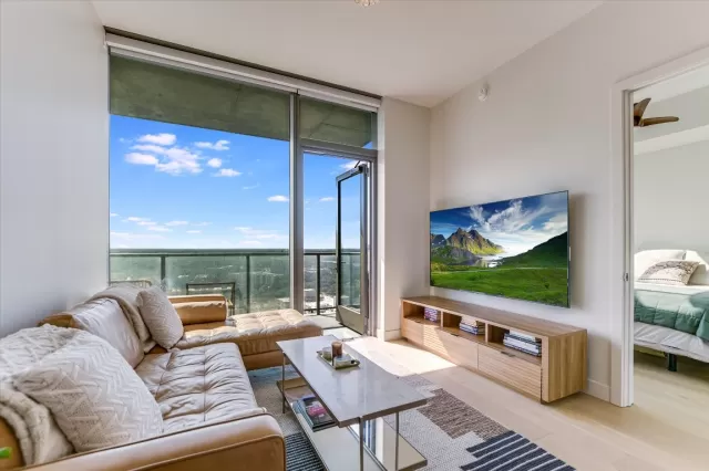 MLS: 5226671 Condo For Sale