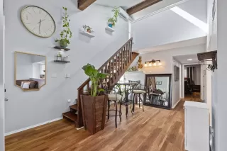 Photo #6: 5271190 Listing