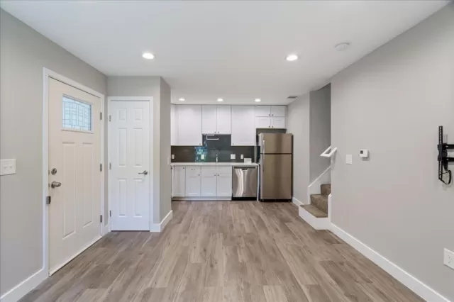 MLS: 5271794 Condo For Sale