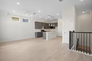 Photo #6: 5273576 Listing 