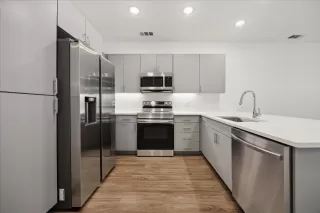 Photo #2: 5292991 Listing 