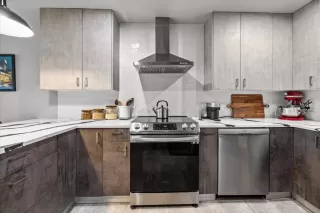 Photo #3: 5306399 Listing 