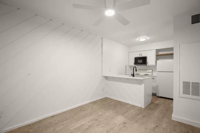 MLS: 5313597 Condo For Sale