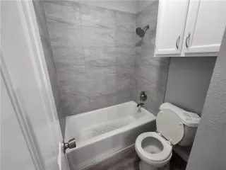 Photo #4: 5385902 Listing 