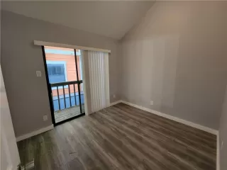 Photo #5: 5385902 Listing 