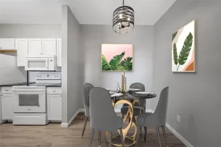 Photo #4: 5453303 Listing