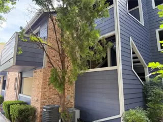 Photo #2: 5462861 Listing