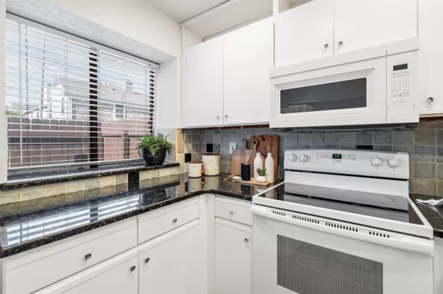 MLS: 5489357 Condo For Sale