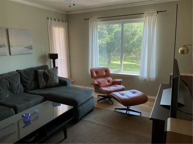 MLS: 5538437 Condo For Sale