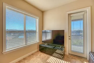 Photo #4: 5568601 Listing 