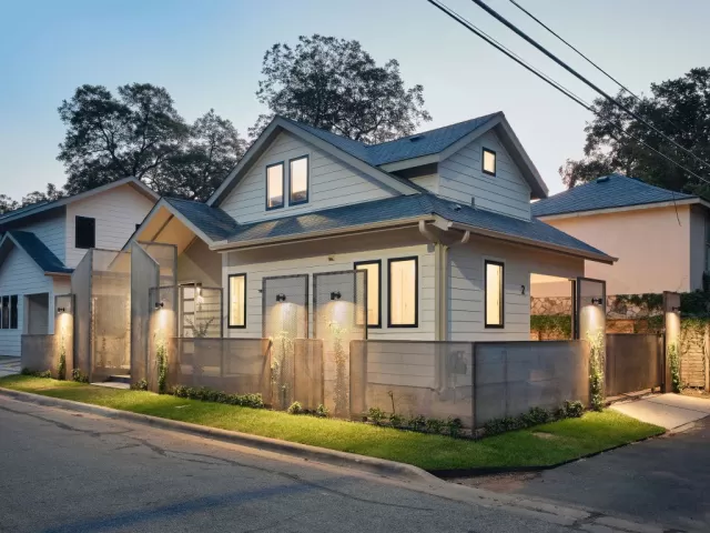 MLS: 5578126 Condo For Sale