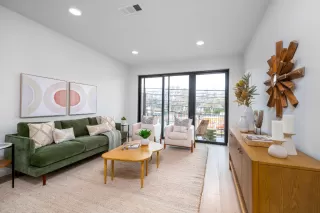 Photo #3: 5628885 Listing 