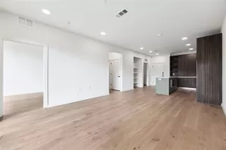 Photo #4: 5628885 Listing 