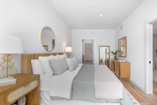 Photo #5: 5628885 Listing 