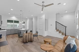 Photo #3: 5712036 Listing 