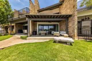 Photo #2: 5719074 Listing 