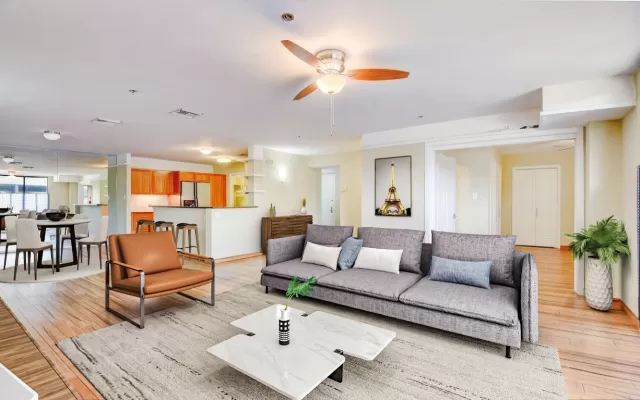 MLS: 5979477 Condo For Sale