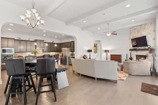 Photo #3: 5995049 Listing 