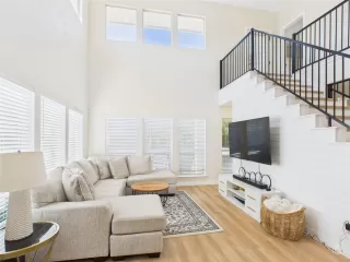 More Details about MLS # 6197800 : 5306 BEACON DR A