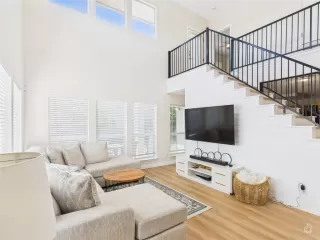 Photo #4: 6197800 Listing