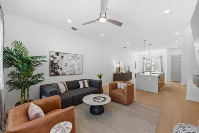 MLS: 6227929 Condo For Sale