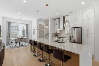 Photo #5: 6227929 Listing