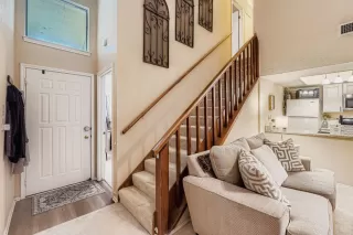 Photo #5: 6239963 Listing 