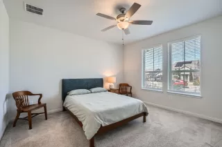 Photo #4: 6260325 Listing