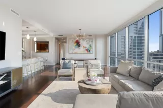 Photo #2: 6299801 Listing 