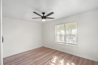 Photo #4: 6479134 Listing 