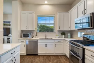 Photo #6: 6528943 Listing 