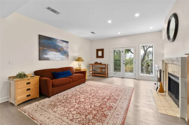 MLS: 6549704 Condo For Sale