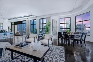 More Details about MLS # 6587967 : 311 W 5TH ST 1005