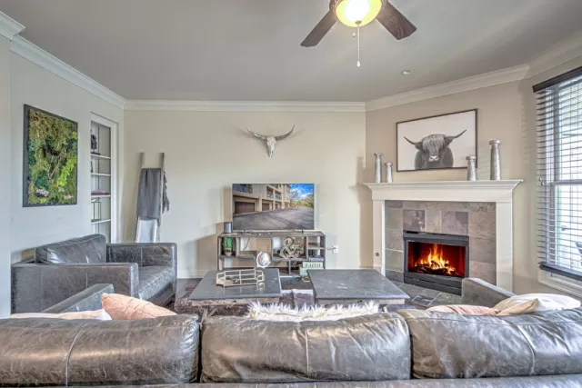 MLS: 6608261 Condo For Sale