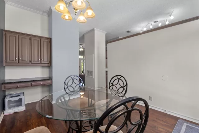 MLS: 6646436 Condo For Sale