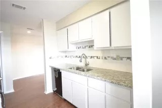 Photo #6: 6662709 Listing 