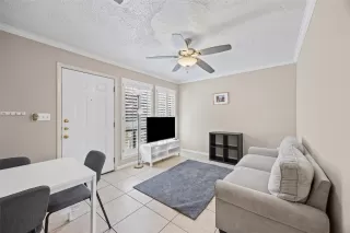 Photo #3: 6673727 Listing