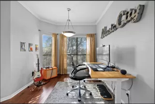 Photo #5: 6762914 Listing