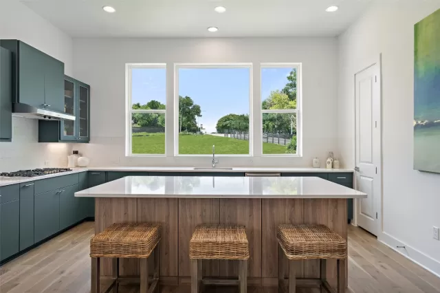 MLS: 6826599 Condo For Sale