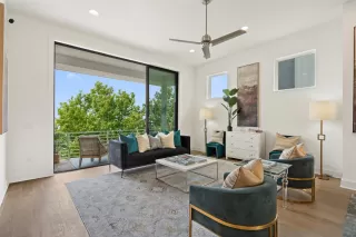 Photo #6: 6826599 Listing