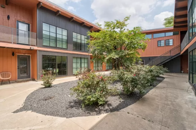 MLS: 6958156 Condo For Sale