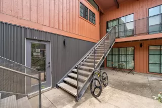 Photo #2: 6958156 Listing 