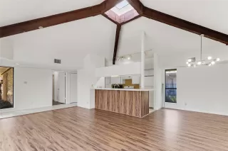 Photo #4: 6977226 Listing